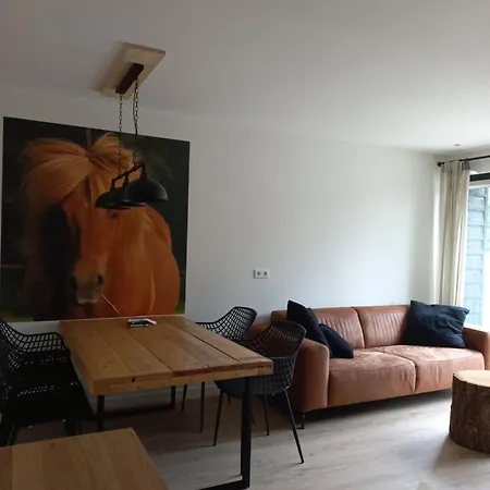 Klein Koestapel 3* Putten