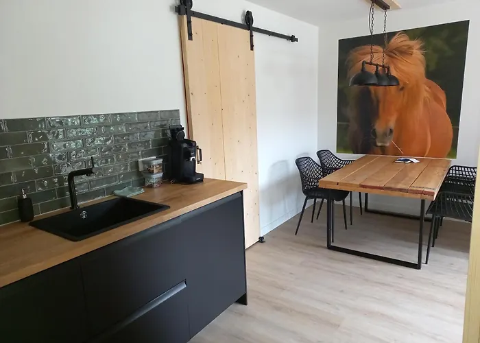 Klein Koestapel بوتِنْ