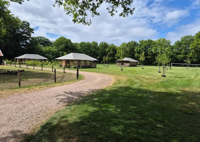 Klein Koestapel فندق مبيت وإفطار بوتِنْ